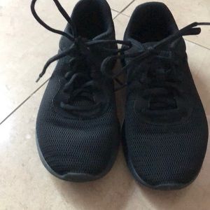 Nike tanjun sneakers